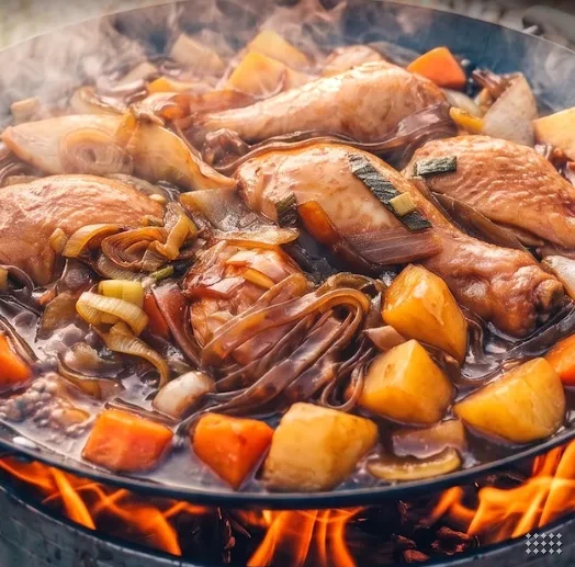 옥구촌 국내산 닭고기 춘천 가마솥 찜닭 (간장/매콤) 1kg 3팩